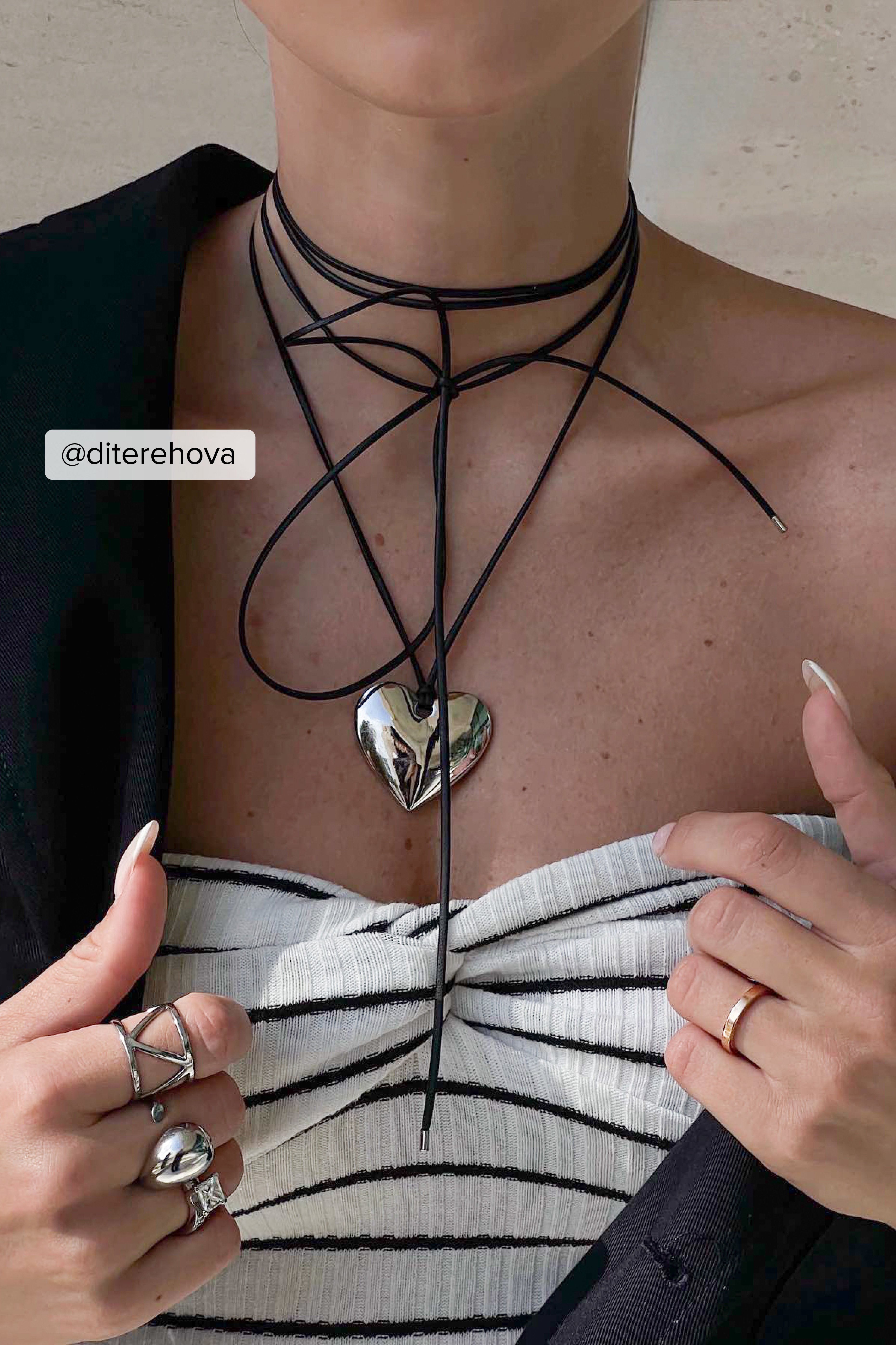 Black Faux Leather Strap Heart Pendant Necklace